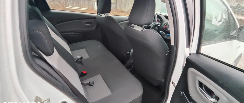 Toyota Yaris cena 28900 przebieg: 41000, rok produkcji 2018 z Warszawa małe 154